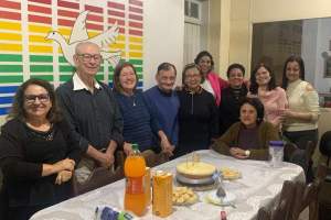 Fundação Maria Rainha da Paz celebra aniversário de colaboradores com confraternização especial